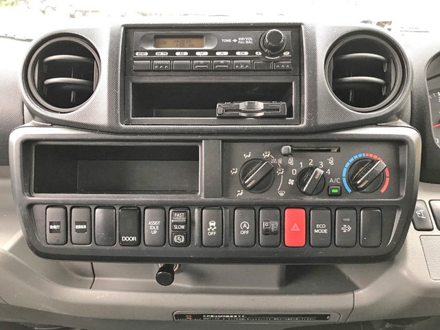 日野デュトロパネルバン小型（2t・3t）[写真35]