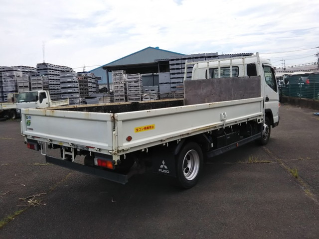 三菱ふそうキャンター平ボディ小型（2t・3t）[写真02]