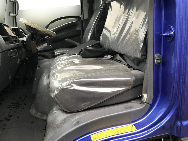 いすゞエルフクレーン4段小型（2t・3t）[写真13]