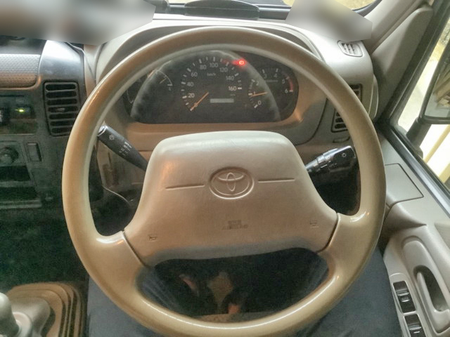 トヨタダイナダブルキャブ・クレーン付小型（2t・3t）[写真13]