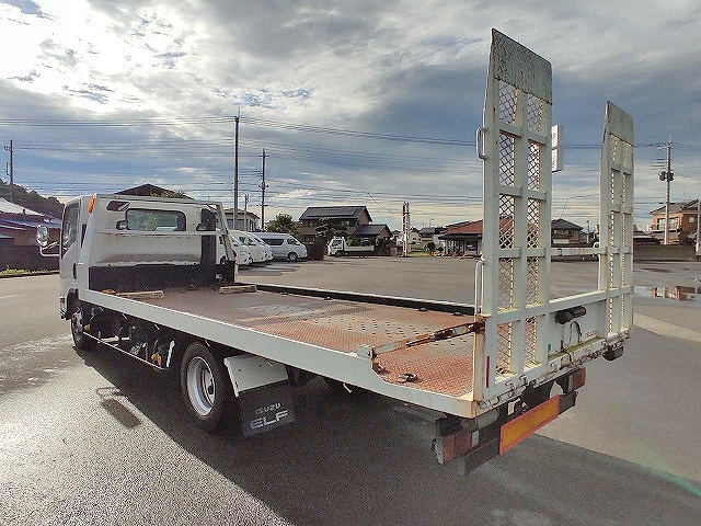 いすゞエルフセーフティローダー小型（2t・3t）[写真02]