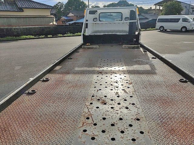 いすゞエルフセーフティローダー小型（2t・3t）[写真09]