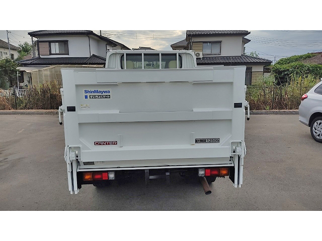 三菱ふそうキャンターガッツダブルキャブ（Wキャブ）小型（2t・3t）[写真05]