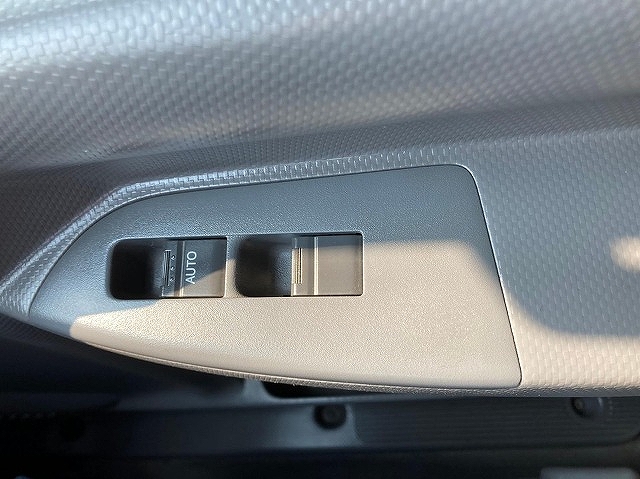 いすゞエルフアルミバン小型（2t・3t）[写真21]