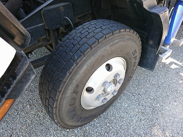 いすゞフォワードクレーン4段中型（4t）[写真13]