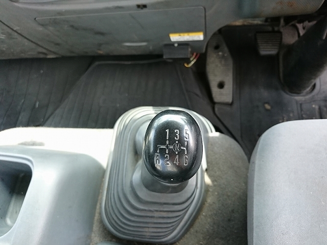 いすゞフォワードクレーン4段中型（4t）[写真23]