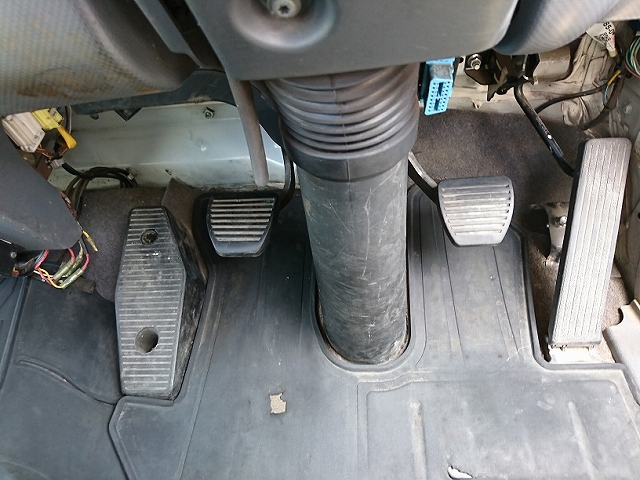 いすゞフォワードクレーン4段中型（4t）[写真28]