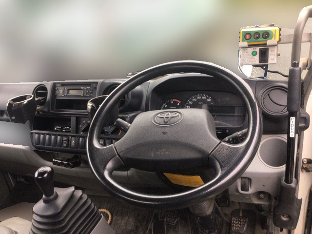トヨタトヨエースローダーダンプ小型（2t・3t）[写真30]