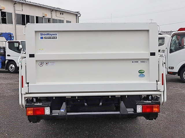 日野デュトロ平ボディ小型（2t・3t）[写真04]