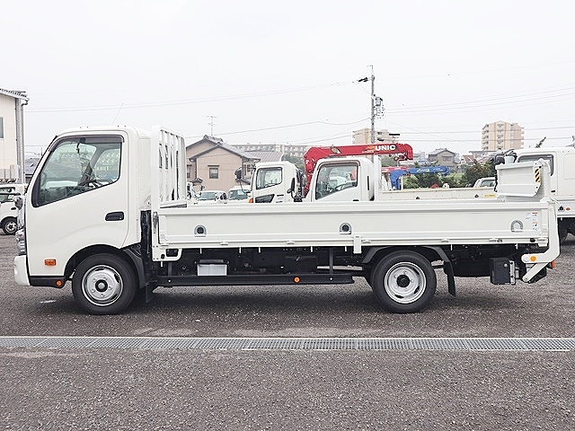 日野デュトロ平ボディ小型（2t・3t）[写真06]