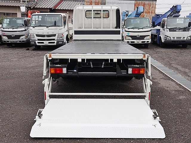 日野デュトロ平ボディ小型（2t・3t）[写真09]