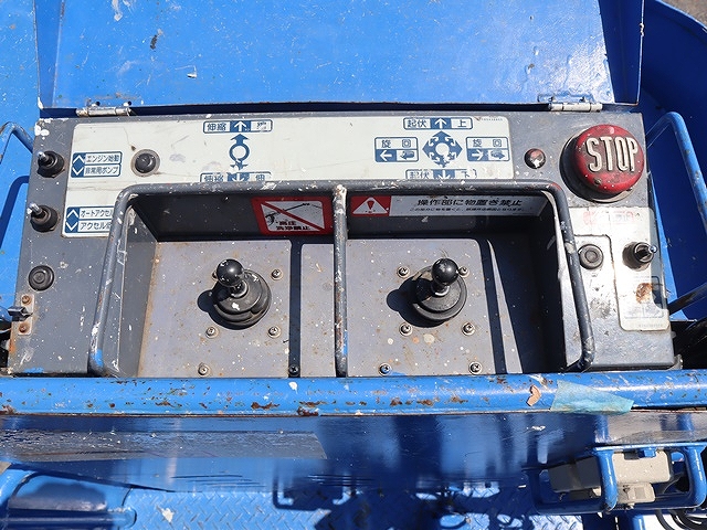 日野デュトロ高所作業車小型（2t・3t）[写真13]