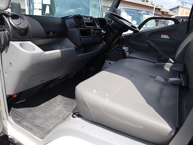 日野デュトロ高所作業車小型（2t・3t）[写真33]