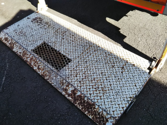 三菱ふそうキャンタークレーン6段小型（2t・3t）[写真16]