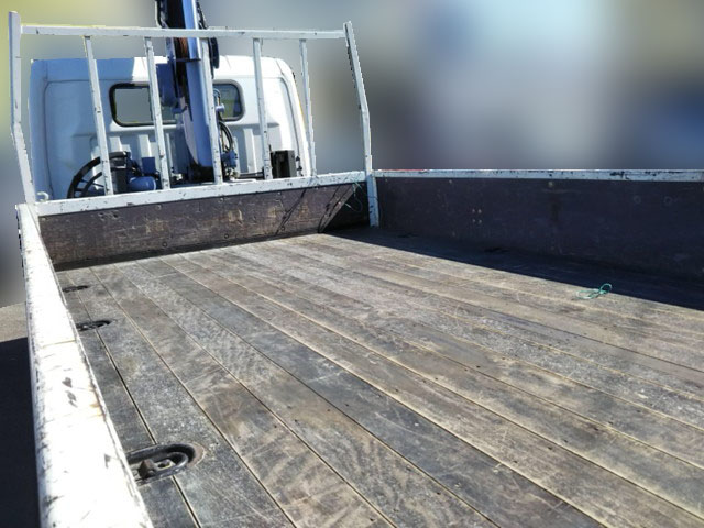 三菱ふそうキャンタークレーン6段小型（2t・3t）[写真04]