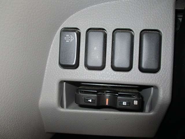 三菱ふそうキャンターダブルキャブ（Wキャブ）小型（2t・3t）[写真12]