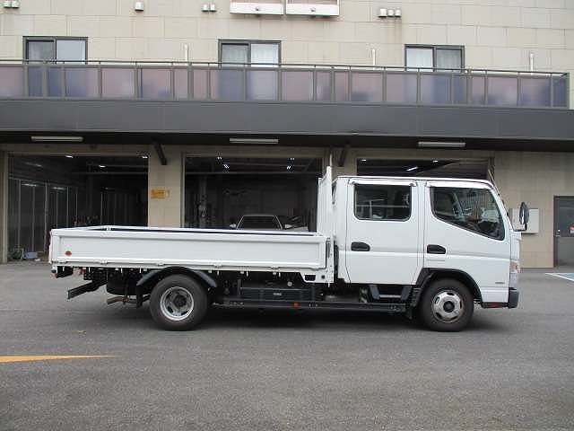 三菱ふそうキャンターダブルキャブ（Wキャブ）小型（2t・3t）[写真06]