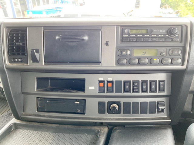 日野プロフィアセーフティローダー大型（10t）[写真34]