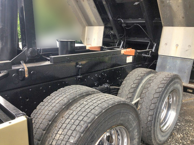 三菱ふそうスーパーグレートダンプ大型（10t）[写真19]