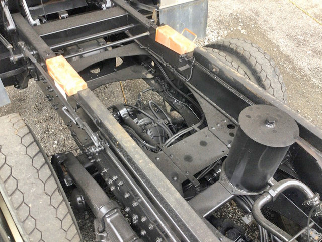 三菱ふそうスーパーグレートダンプ大型（10t）[写真22]