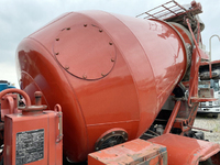 UDトラックスコンドルミキサー車（コンクリートミキサー）中型（4t）[写真13]