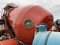 UDトラックスコンドルミキサー車（コンクリートミキサー）中型（4t）[写真16]