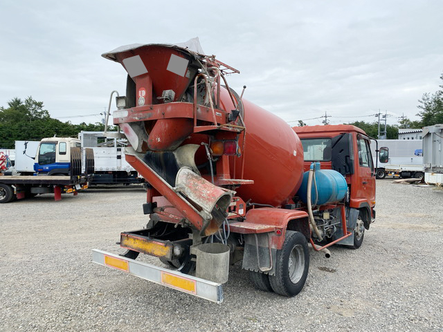 UDトラックスコンドルミキサー車（コンクリートミキサー）中型（4t）[写真02]