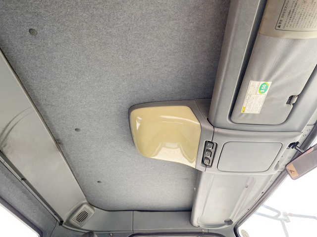 UDトラックスコンドルミキサー車（コンクリートミキサー）中型（4t）[写真32]