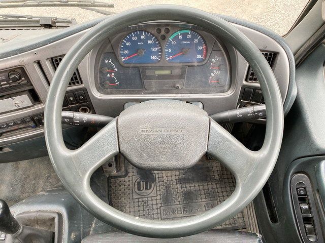 UDトラックスコンドルミキサー車（コンクリートミキサー）中型（4t）[写真36]