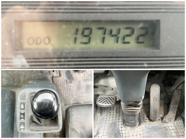 UDトラックスコンドルミキサー車（コンクリートミキサー）中型（4t）[写真37]