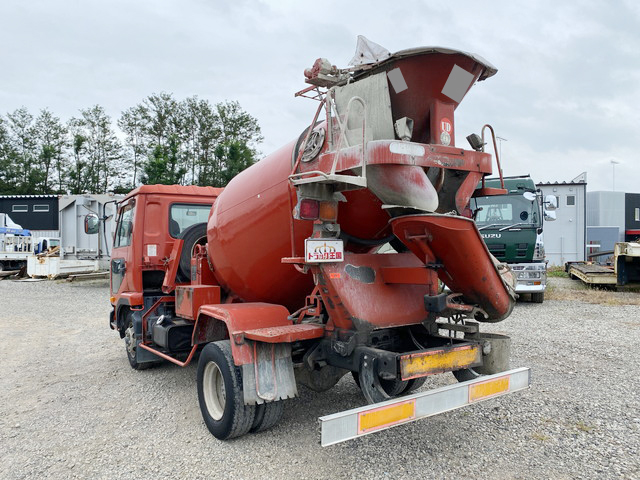 UDトラックスコンドルミキサー車（コンクリートミキサー）中型（4t）[写真04]