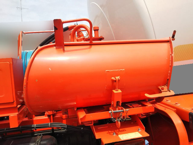 三菱ふそうスーパーグレートミキサー車（コンクリートミキサー）大型（10t）[写真04]