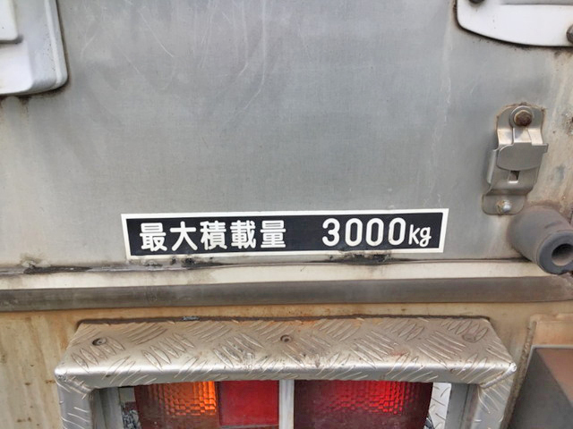日野レンジャーアルミバン中型（4t）[写真11]