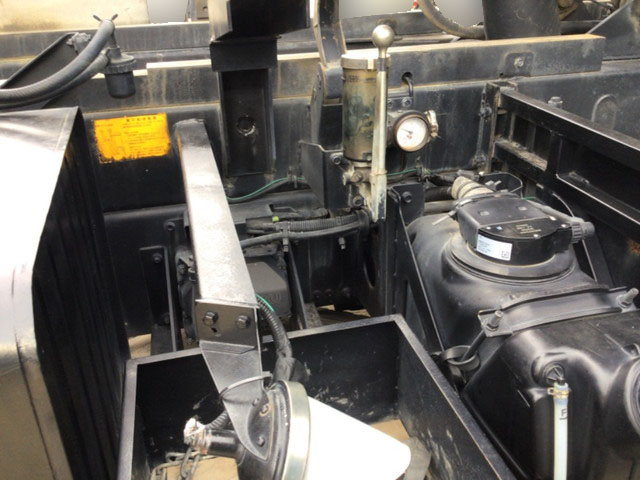 いすゞギガダンプ大型（10t）[写真14]