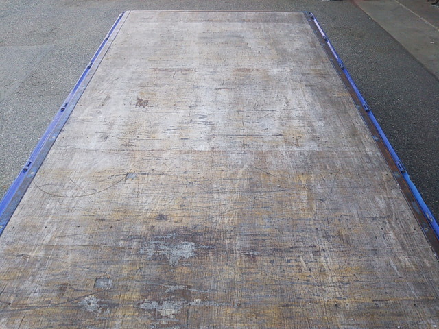 三菱ふそうキャンター平ボディ小型（2t・3t）[写真14]