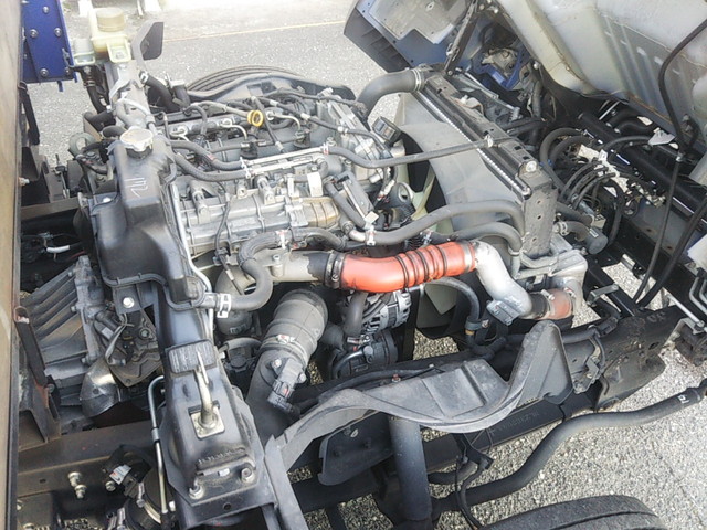 三菱ふそうキャンター平ボディ小型（2t・3t）[写真24]