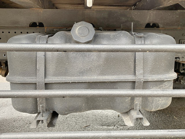 いすゞフォワードクレーン4段増トン（6t・8t）[写真22]