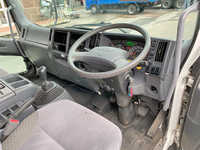 いすゞフォワードクレーン4段増トン（6t・8t）[写真32]