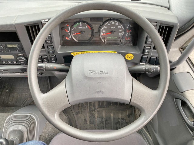 いすゞフォワードクレーン4段増トン（6t・8t）[写真33]