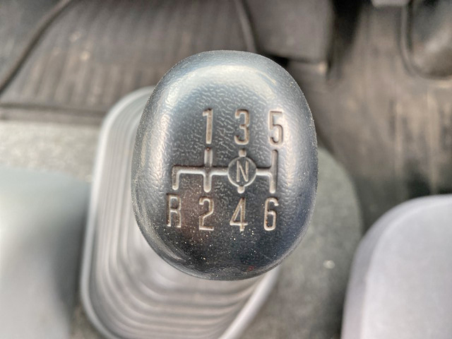 いすゞフォワードクレーン4段増トン（6t・8t）[写真36]