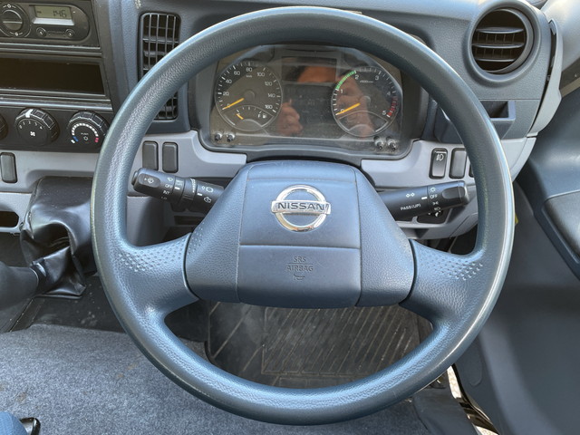 日産アトラスアルミバン小型（2t・3t）[写真32]