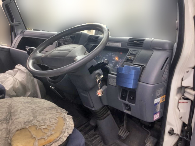 三菱ふそうキャンターアルミブロック小型（2t・3t）[写真23]