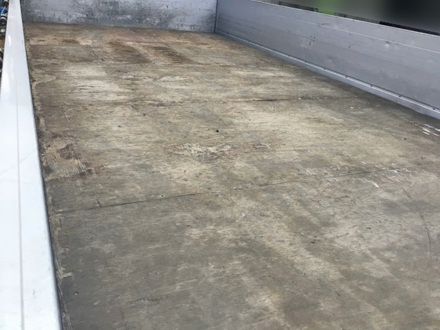 三菱ふそうキャンターアルミブロック小型（2t・3t）[写真06]