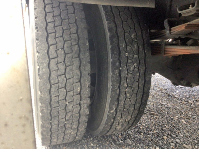 三菱ふそうキャンターアルミブロック小型（2t・3t）[写真09]