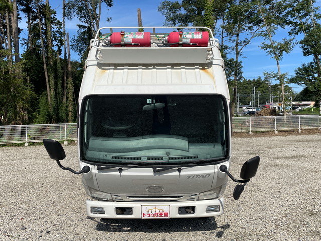 マツダタイタン平ボディ小型（2t・3t）[写真08]