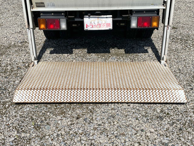 マツダタイタン平ボディ小型（2t・3t）[写真11]