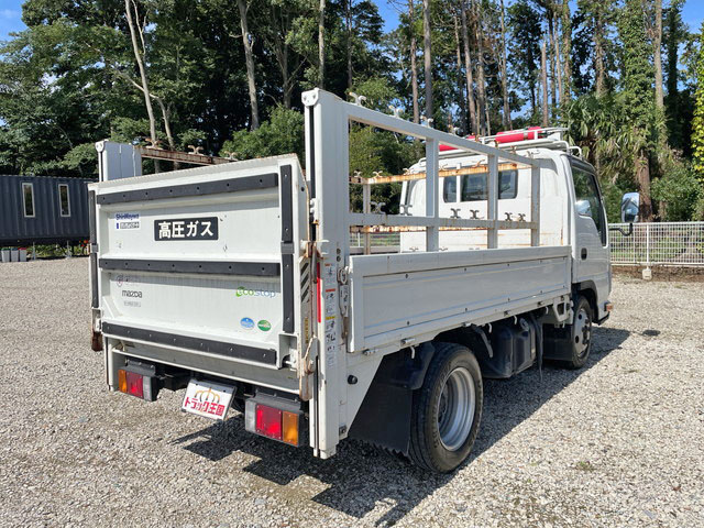 マツダタイタン平ボディ小型（2t・3t）[写真02]