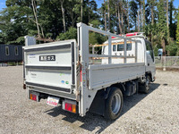 マツダタイタン平ボディ小型（2t・3t）[写真02]