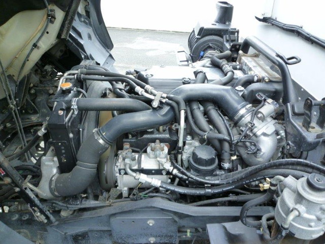 いすゞフォワード冷凍車（冷蔵車）中型（4t）[写真23]