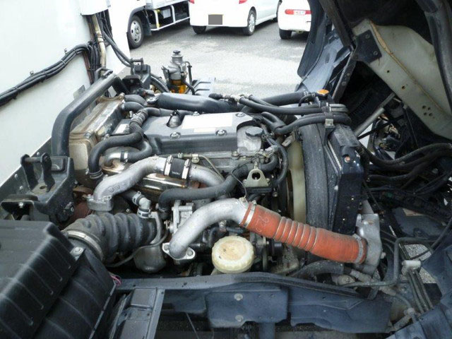 いすゞフォワード冷凍車（冷蔵車）中型（4t）[写真33]